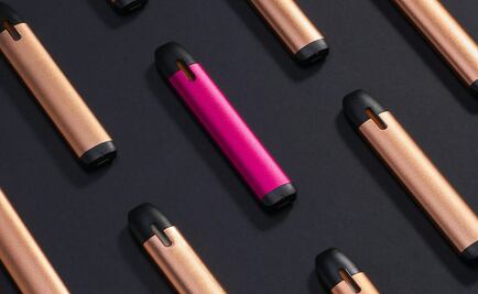 Alerta en Reino Unido por vapeadores con droga que "pudre la carne"