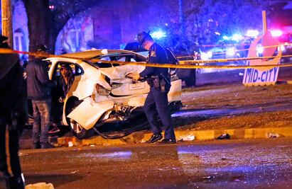 Auto embiste a multitud en desfile de Nueva Orleans