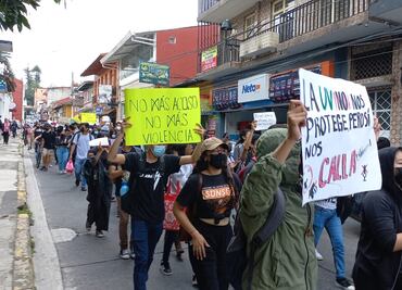 Estudiantes universitarios protestan por acoso y falta de seguridad en Veracruz