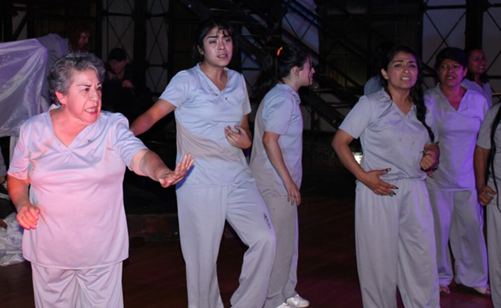 Obra de teatro "Alquimia y transmutación: mujeres presas dentro y fuera de una cárcel”. Fotos: Compañía Teatral de Personas Liberadas