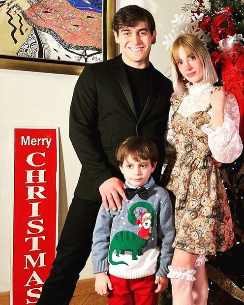 Julián Figueroa junto a Imelda y su pequeño hijo. Fuente: Instagram @julian_f.f