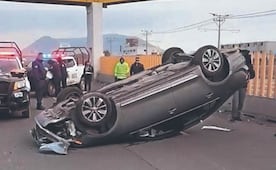 Nieto mata a su propia abuelita por ir a exceso de velocidad, terminó volcado en la México-Puebla