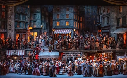 Mexican soprano Denis Andrea Vélez Luna triumphs at the Met Opera