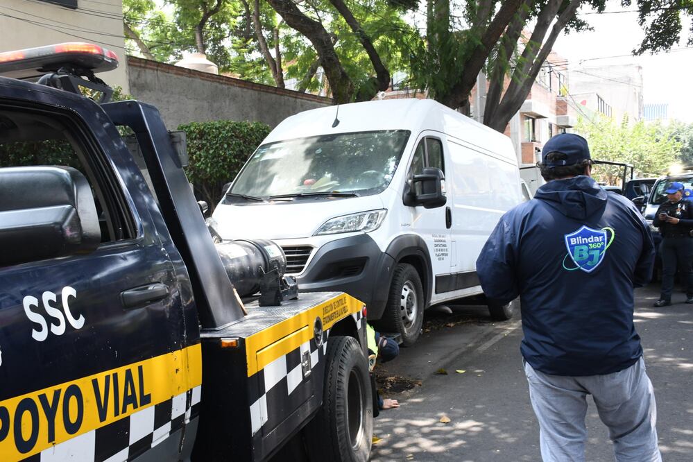 La alcaldía Benito Juárez retiró 38 vehículos abandonados en calles de la demarcación. (Foto: especial)