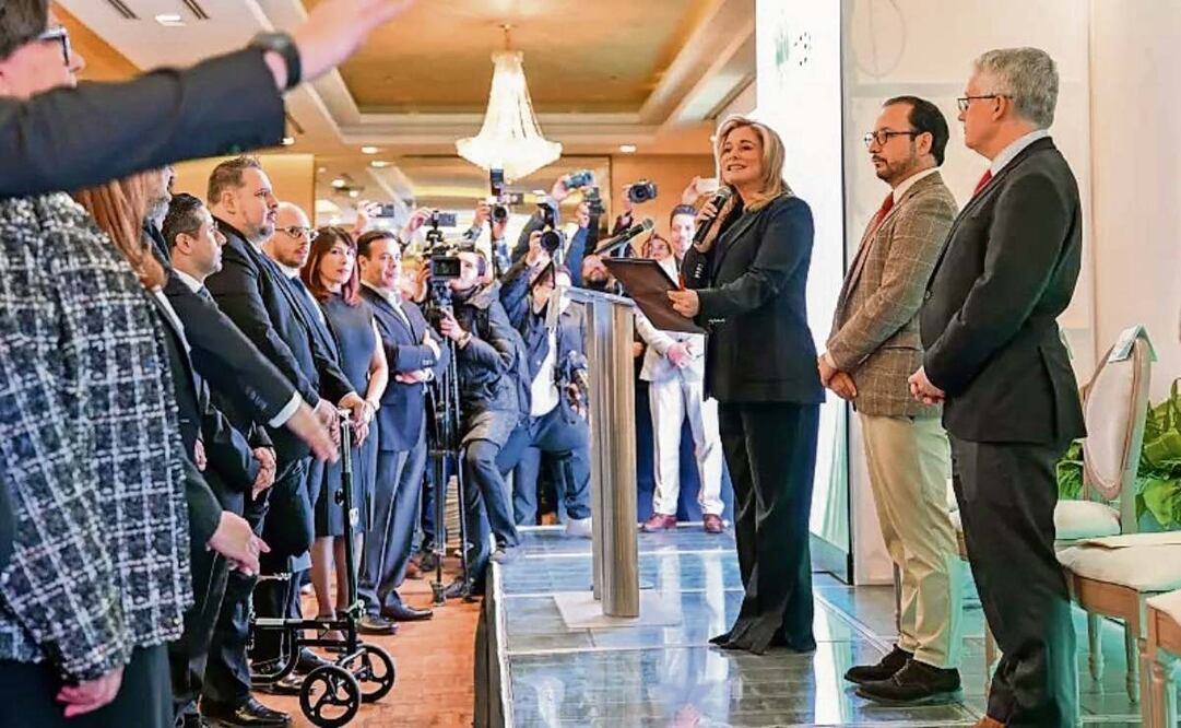 La gobernadora Maru Campos llamó a los empresarios a trabajar en conjunto para superar el problema migratorio. (29/01/2025) Foto: Especial