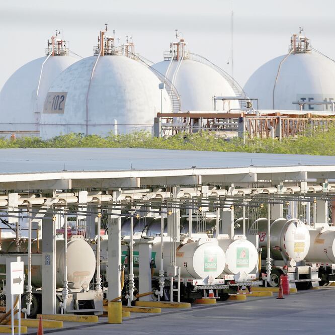 Sobre la política energética que seguirá el nuevo gobierno, la agencia Stand a rd and Poor’s asegura que le dará el beneficio de la duda a las medidas en Pemex. ARCHIVO EL UNIVERSAL