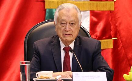 Arremete Bartlett contra privados, "no es inversión extranjera, es invasión extranjera"