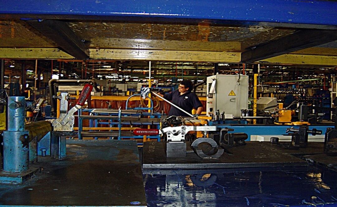 Economía mexicana retrocede 0.1% en agosto