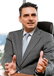 “Con inversiones se construirán 262 centrales eléctricas”