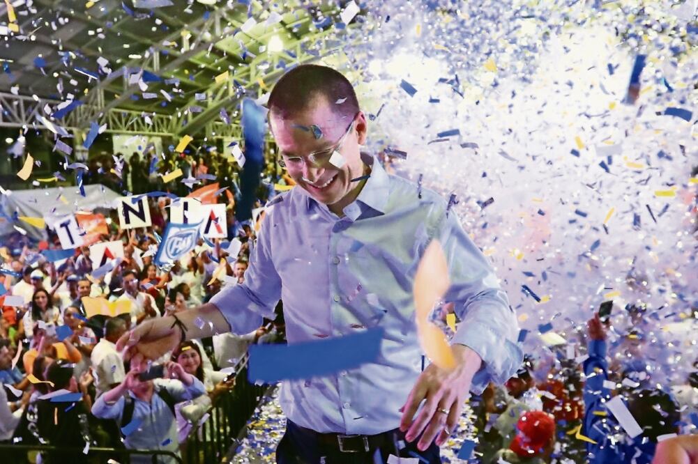 Ricardo Anaya presidió un encuentro con militantes en el polideportivo Chechén, en Ciudad del Carmen, Campeche. Foto: ARIEL OJEDA. EL UNIVERSAL