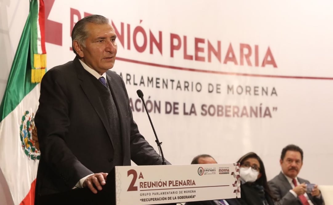 El secretario de Gobernación inauguró la reunión plenaria del grupo parlamentario de MorenaFoto: Twitter @ALEIDAALAVEZ