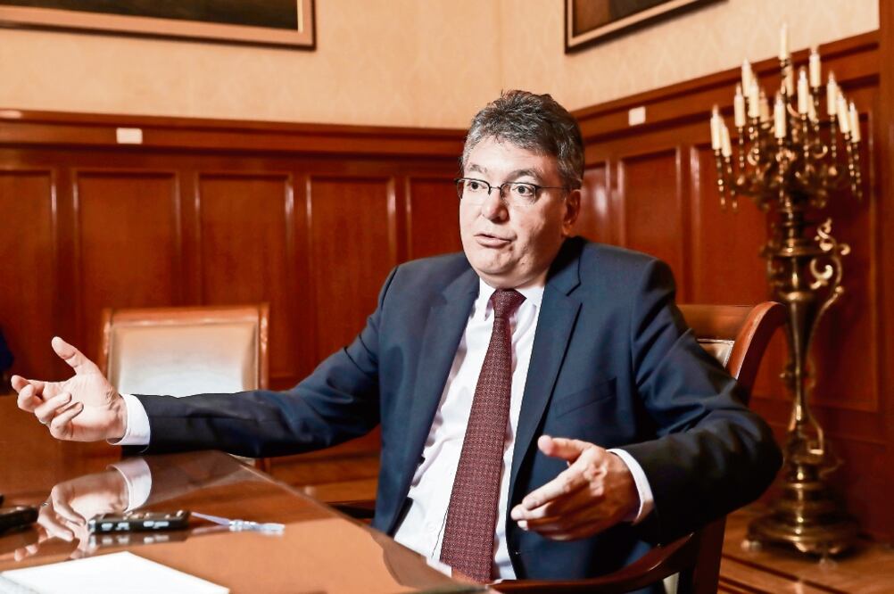 El ministro de Finanzas, Mauricio Cárdenas, dijo que la petrolera Ecopetrol comparte sus experiencias con Pemex (YADIN XOLALPA. EL UNIVERSAL)