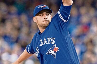 Estrada luce en su reaparición