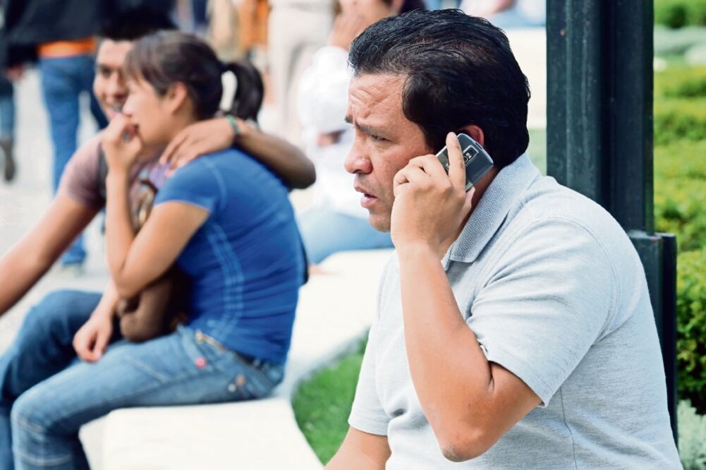 Entre 2014 y 2017, las tarifas de terminación móvil o interconexión disminuyeron 42% en promedio en los países miembros de la OCDE. (ARCHIVO EL UNIVERSAL)