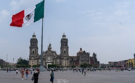 Cientos de personas disfrutan del Zócalo capitalino libre; “me gusta que esté tranquilo y que esté despejado", dicen