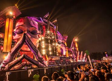 Headhunterz B2B Yellow Claw y Zedd cierran con gran éxito primer día de EDC