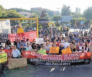 STAUAEM exige con marcha el pago de jubilaciones