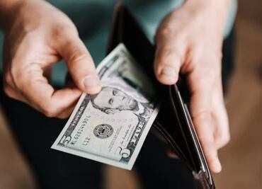 Precio del dólar este miércoles; el tipo de cambio rompe el piso de los 19 pesos hoy 11 de junio