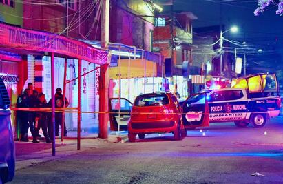 Atacan a pareja en Ecatepec con al menos 8 balazos; a ella la rematan en "una venganza"