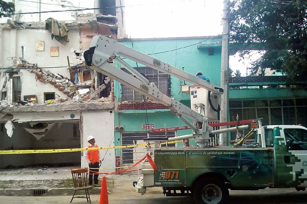 La organización Nosotrxs acusó que parte de los fondos para la reconstrucción se usaron para acciones como poda de árboles, compra de tablets y fertilizantes, entre otros. (ARCHIVO EL UNIVERSAL)