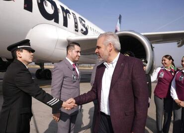 Gobernador de Michoacán anuncia 8 nuevas rutas de la aerolínea Volaris; esperan importante derrama económica en la entidad