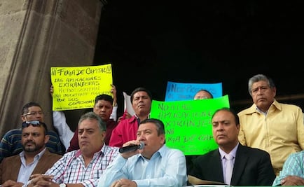 Taxistas crearán frente contra regulación de Uber y Cabify