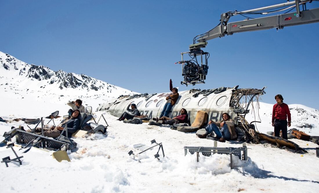 La cinta sigue el accidente que dejó a un equipo varado en las montañas. Foto: Netflix