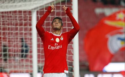 Benfica compraría el 100% de la carta de Jiménez