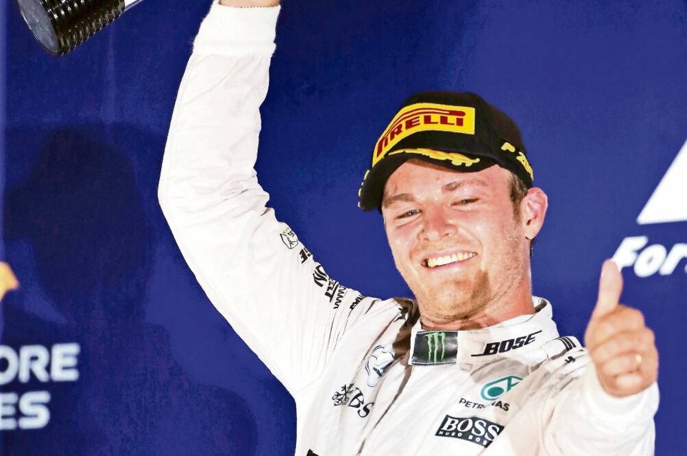 Nico le saca ahora ocho puntos a su coequipero Lewis Hamilton (XINHUA)