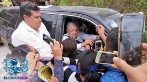 Habitantes de Ayutla, Oaxaca, cierran paso a caravana de AMLO; exigen agua potable