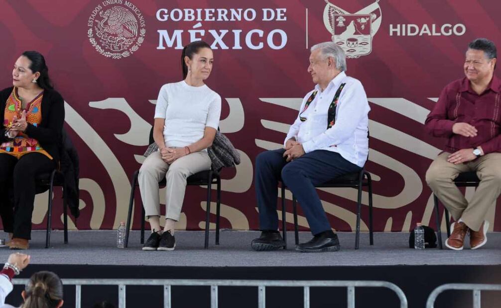 Andrés Manuel López Obrador y Claudia Sheinbaum en un evento en Tlaxcoapan, Hidalgo. Foto: Fernanda Arrojas/ EL UNIVERSAL