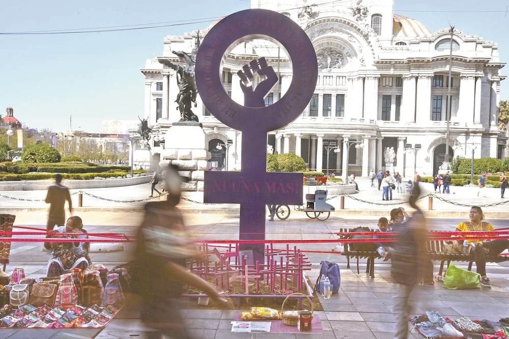 De acuerdo con los datos de la Fiscalía General de Justicia, los feminicidios mostraron una disminución de 8% durante 2020. Aún falta mucho, asegura ONG. Foto: Hugo García