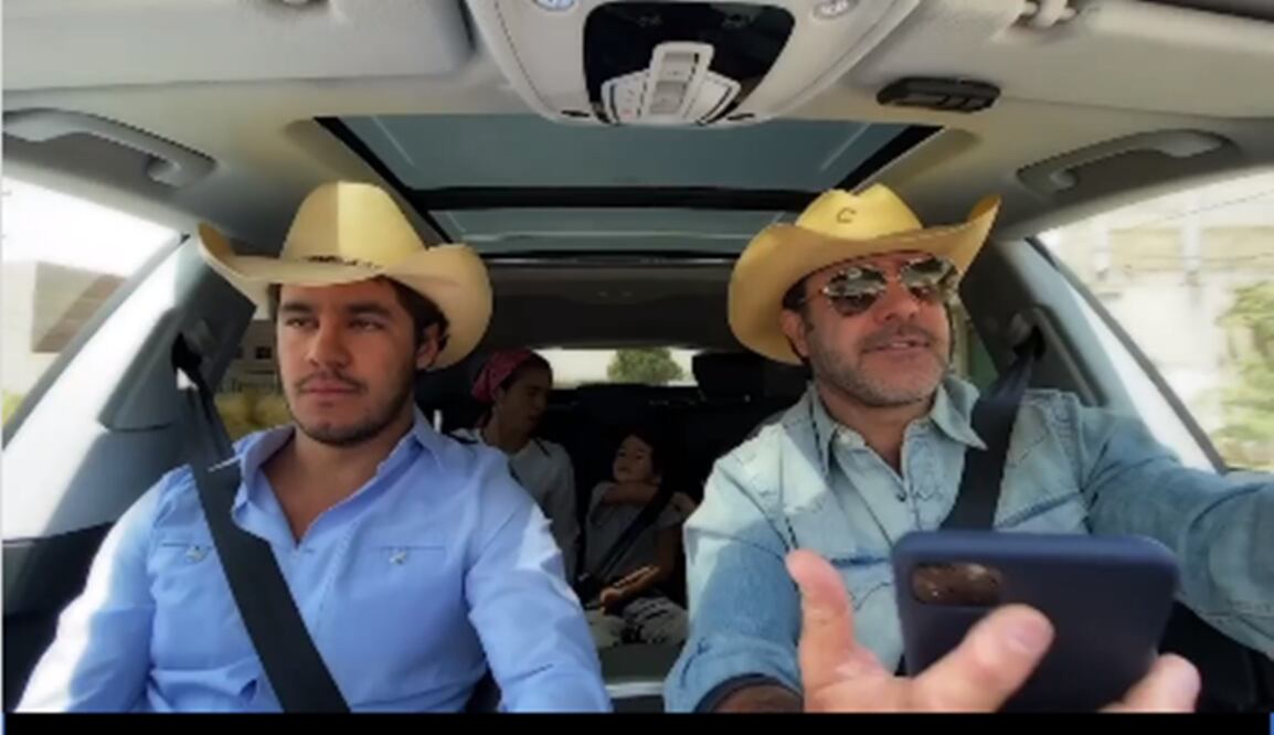 Eduardo Capetillo e hijo. Foto: Captura