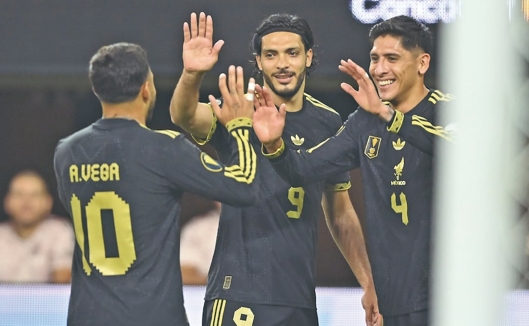 Edson Álvarez debe ser el capitán, dice Oswaldo. Foto: Imago7