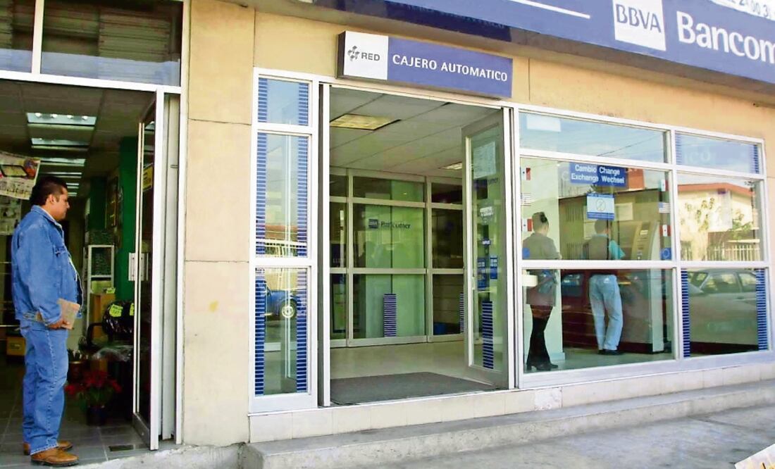 De acuerdo con la Asociación de Bancos de México, hubo 353 mil solicitudes de portabilidad de nómina al cierre del año pasado (ARCHIVO EL UNIVERSAL)