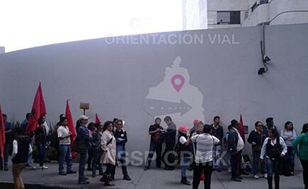 Manifestantes bloquean lateral de Periférico