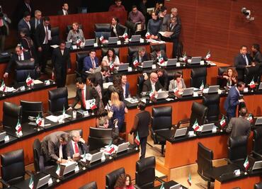 Se enfrentan Ramírez Marín y Lady Champagne en el Senado