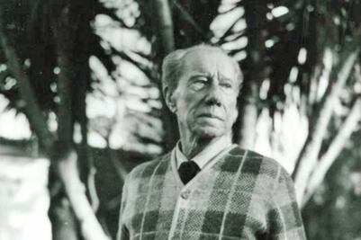 B. Traven: retrato de familia