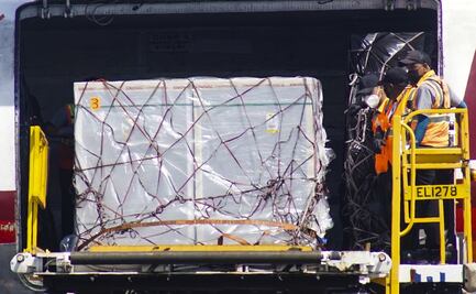 Reina política mezquina en reparto de vacunas