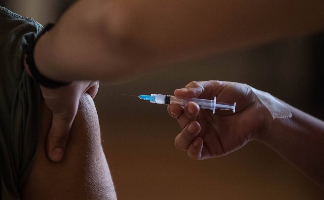 Desde el inicio de la pandemia en marzo de 2020, más de 1.13 millones de personas en Chile han contraído Covid-19 y 25 mil 317 han fallecido. Foto: Xinhua