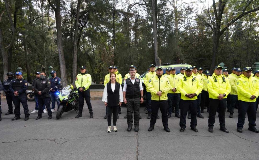 Mauricio Tabe encabeza el inicio de retiro de vehículos mal estacionados y cuyo objetivo es la recuperación de espacios públicos 31 de enero. Foto: Especial