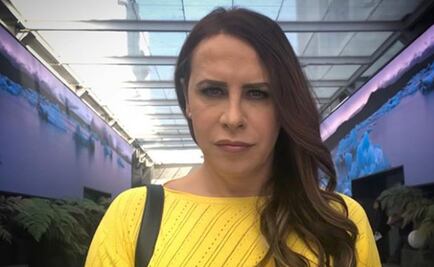 Karla Sofía presume sus implantes de senos