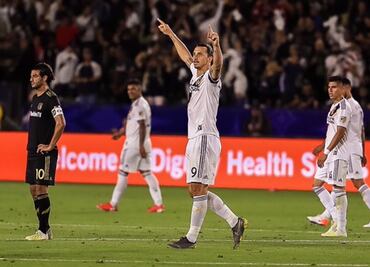 Zlatan Ibrahimovic anota Hat-Trick ante el LAFC de Carlos Vela