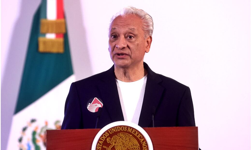 Víctor Rodríguez, director de Pemex, confirmó que dos personas murieron y 35 resultaron afectadas, pero sólo 13 están en el hospital con buen estado de salud, tras una fuga de gas amargo en la refinería de Deer Park. Foto: Gabriel Pano/EL UNIVERSAL