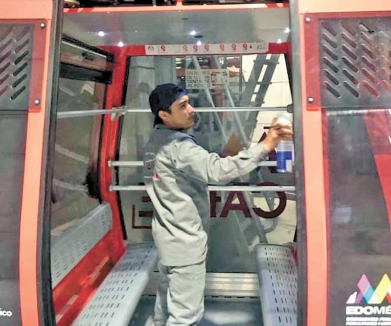 En las cabinas del Teleférico de Naucalpan podrán abordar 10 personas máximo; el trayecto estimado es de 29 minutos. ARCHIVO EL UNIVERSAL