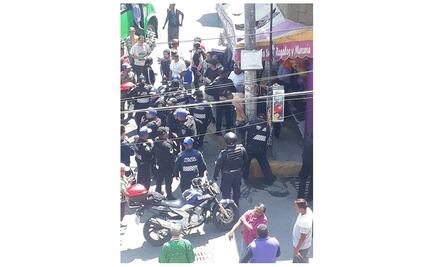 Policías rescatan a presunto ladrón de ser linchado en Magdalena Contreras