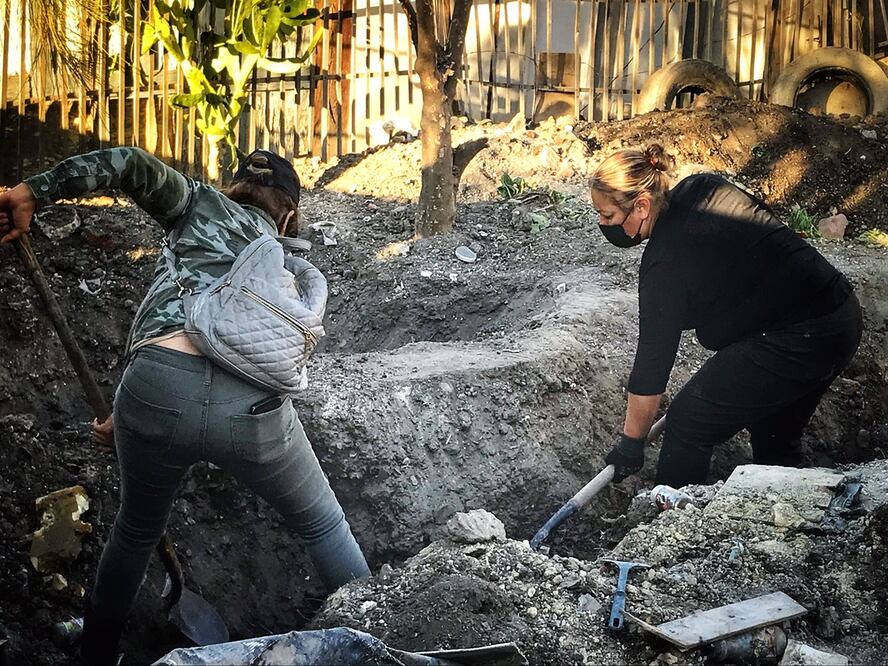 Tras cinco meses de intensa búsqueda, Perla halló los restos de su hermano. Foto: Gabriela Martínez El Universal