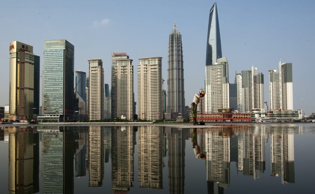 Shiliupu port, Shanghai China - Photo: EFE/SHERWIN ECONOMICS