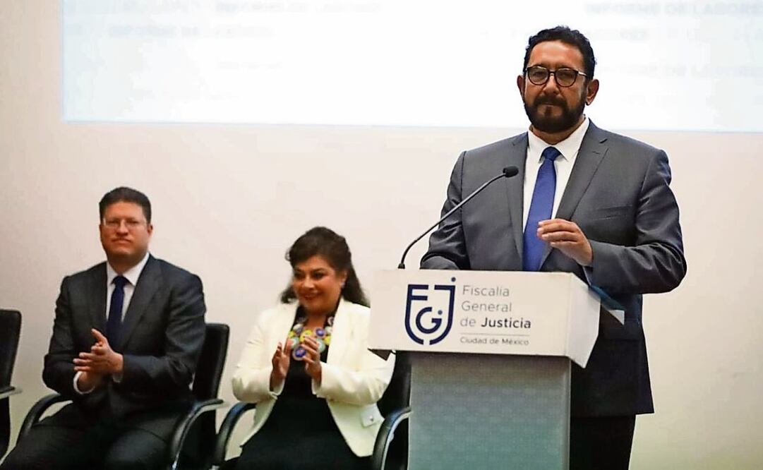 En su último informe al frente de la FGJ, Ulises Lara estuvo acompañado de la jefa de Gobierno. Foto: Especial (10/01/2025)