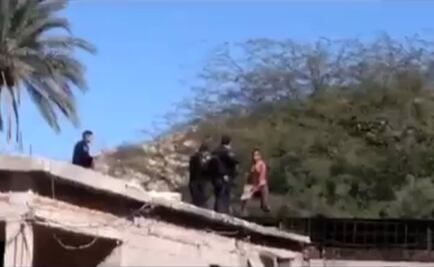 Intenta suicidio, ataca con cuchillo y policías lo matan